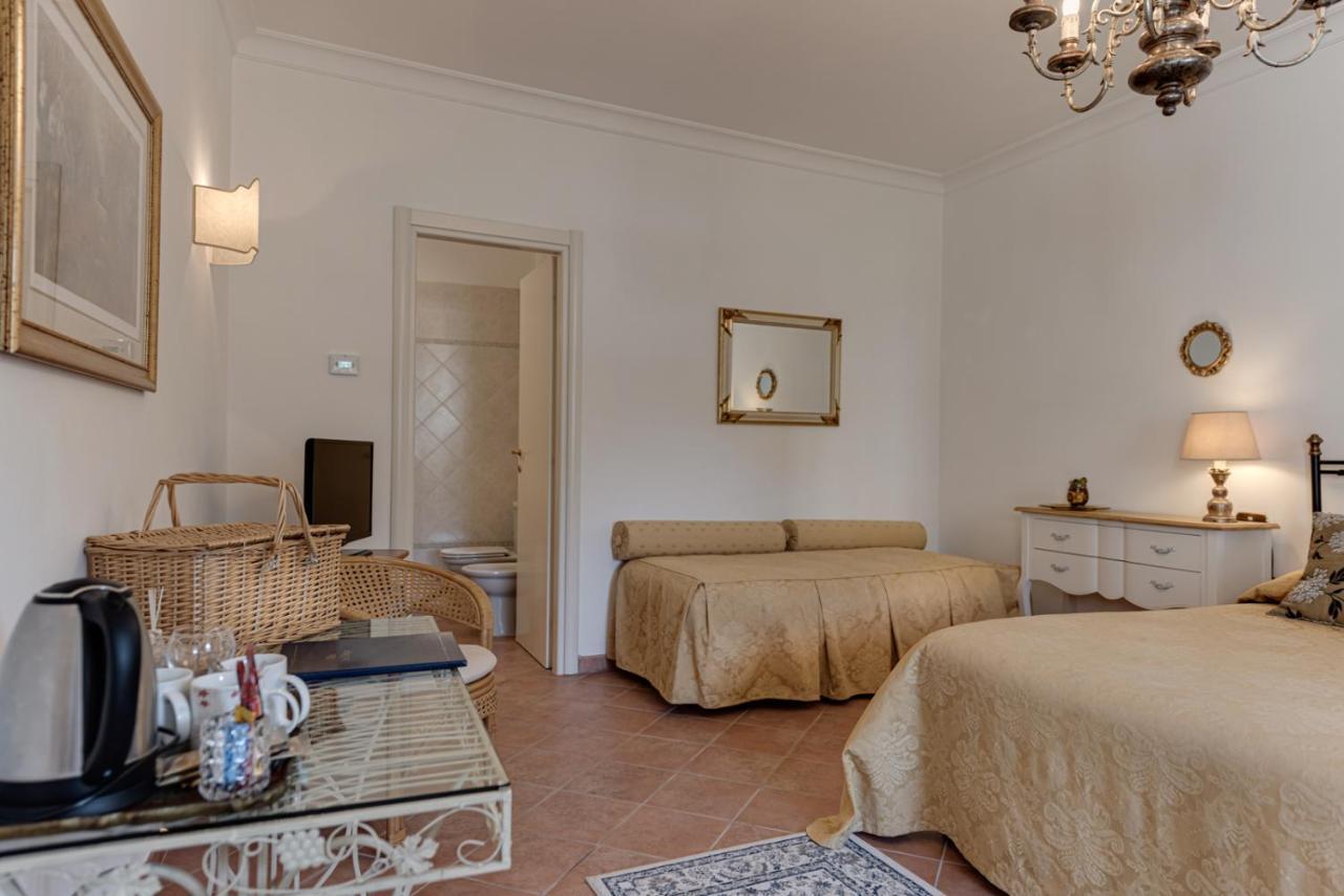 Guest house Del Papa 2*